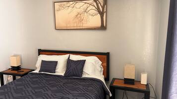 4 habitaciones, tabla de planchar con plancha, wifi y ropa de cama