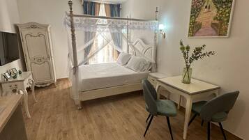 Bügeleisen/Bügelbrett, WLAN, Bettwäsche