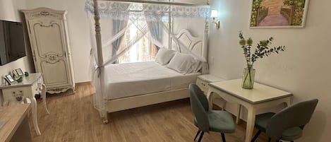 熨斗/熨衫板、Wi-Fi、床單