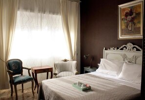 7 habitaciones, wifi y ropa de cama 