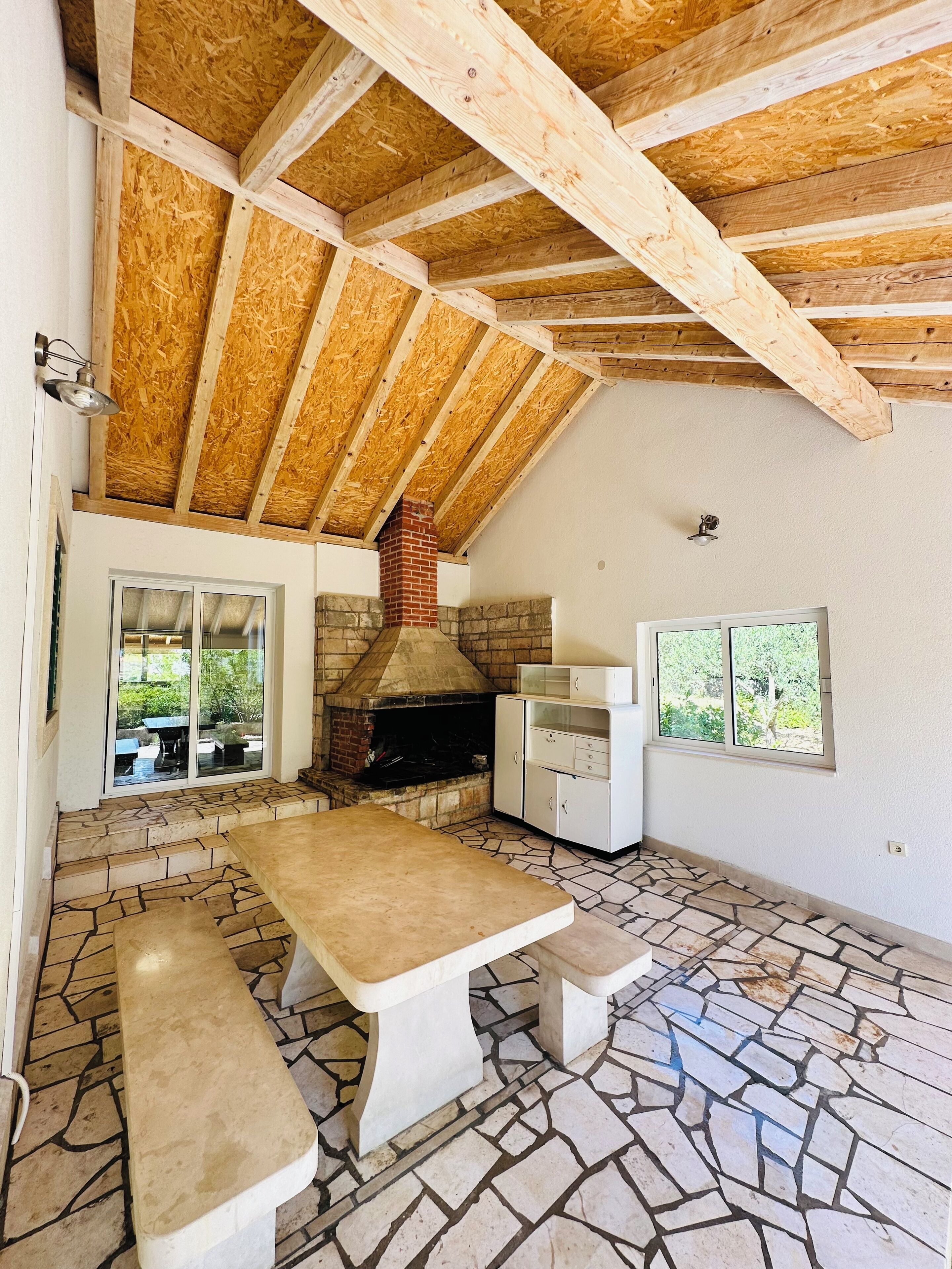 تناول الطعام بالخارج