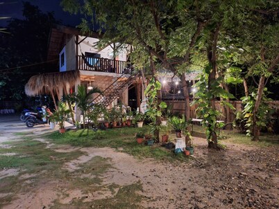 Basilia Guest House - 1 BDR with bathroom