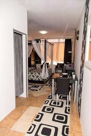 1 Schlafzimmer, Bügeleisen/Bügelbrett, kostenloses WLAN, Bettwäsche