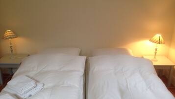 Bügeleisen/Bügelbrett, WLAN, Bettwäsche