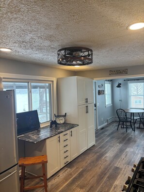 المنشأة من الداخل