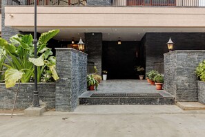 Exterior detail - The Himalayan Residency (Rampur Bushahr)