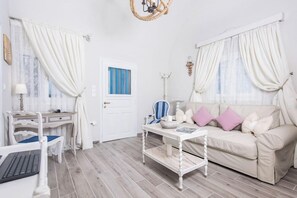 Living area - Villa Iokasti (Santorini)