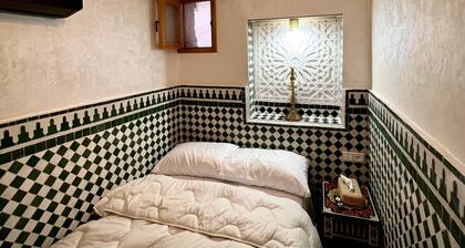 Artisanat cozy studio medina