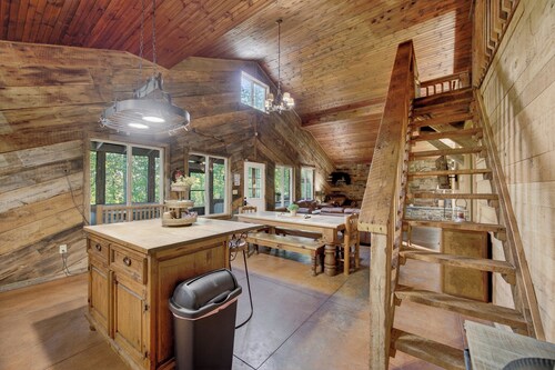 Cave Creek Cabin Private 75 Acre 1/4 mile Niangua Riverfront/Near Bennett Spring