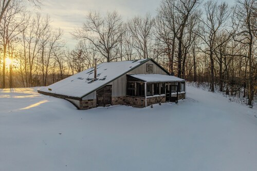 New Listing! Private 75Acre Riverfront Retreat-Niangua River-Near Bennett Spring