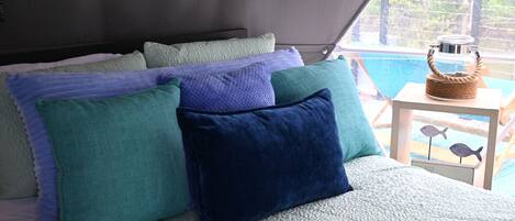 1 bedroom, free WiFi, bed sheets