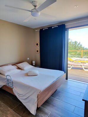 3 chambres, fer et planche à repasser, accès Internet, draps fournis