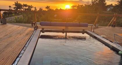Beautiful contemporary villa on one level, swimming pool, ideal for a stay in Reunion Island