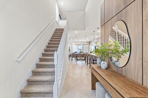 Lobby - Last Minute Disney! Private Pool, Hot Tub, Game Room & Themed Bedrooms. Book Now! #150825 (Orlando)
