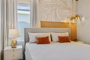 Tabla de planchar con plancha, wifi y ropa de cama 
