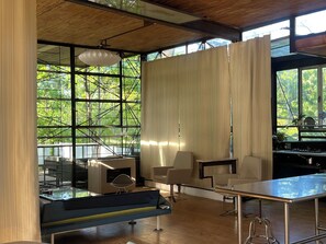 Interior - MAGICAL LIVING -2 BEDROOM GLASS TREEHOUSE ON THE BELTLINE (Atlanta)