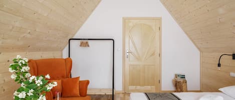 House | 2 bedrooms, individually furnished