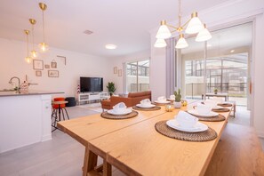 Dining - Last Minute Disney Getaway! Townhouse with Private Pool. Book Now! #127681 (Orlando)