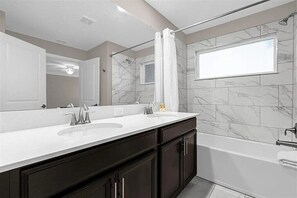 Hair dryer, towels - Last Minute Disney Getaway! Townhouse with Private Pool. Book Now! #149357 (Orlando)