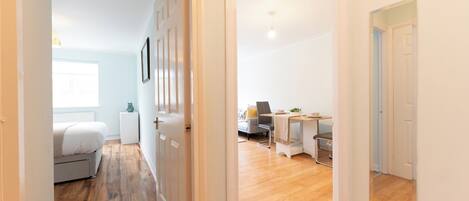 Iron/ironing board, free WiFi, bed sheets