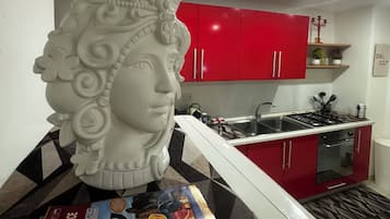 Casa Confort, 1 habitación, baño privado, vistas a la ciudad | Zona de estar | Smart TV de 40 pulgadas con canales digitales, Netflix