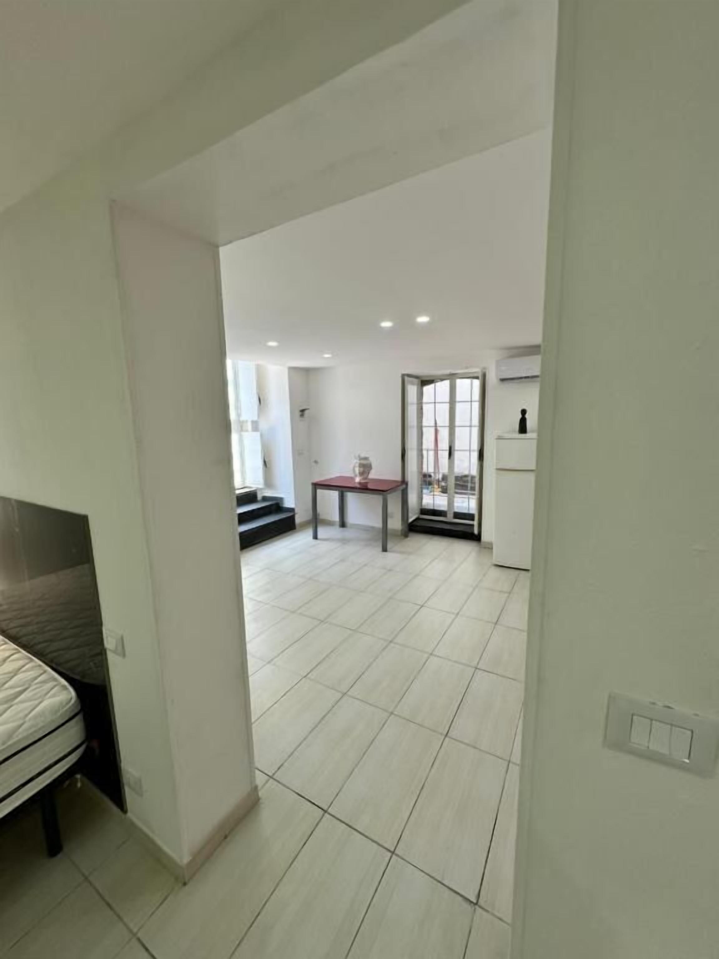 Hus Comfort - 1 sovrum - privat badrum - utsikt mot staden | Interiör