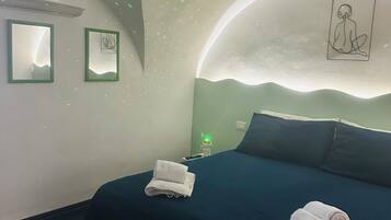 Comfort House, 1 Bedroom, Air conditioning, City View | Premium bedding, blackout drapes, iron/ironing board, cribs/infant beds