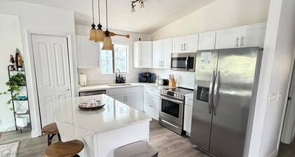 Walk to Beach • Sleeps 8 • Dog Friendly • Fire Pit + Grill