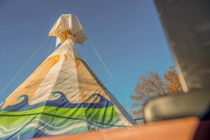 Miscellaneous - Flip Flop Stop Teepee at The Edge—Unique Riverfront Glamping in Salt Lick, KY (Salt Lick)