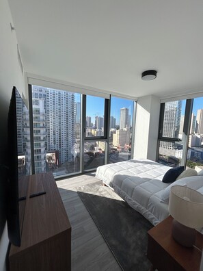2 bedrooms, iron/ironing board, WiFi, bed sheets - Miami-Brickell Skyline Lux High Rise 2BR-2BATH - KASEYA - HEAT-CRUISE SHIPS-2215 (Miami)