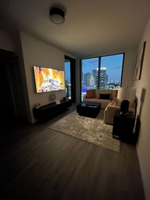 Smart TV - Miami-Brickell Skyline Lux High Rise 2BR-2BATH - KASEYA - HEAT-CRUISE SHIPS-2215 (Miami)