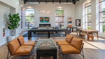 Comfort Apartment | Game room