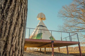 Point of interest - Buck Wild Teepee at The Edge—Unique Riverfront Glamping in Salt Lick, KY (Salt Lick)