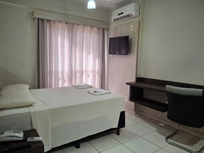 WiFi, bed sheets - Comfort and leisure, apartment in the Golden Dolphin Express hotel, fun for the family. (Caldas Novas)