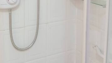 Apartment, 1 Bedroom, Accessible | Bathroom