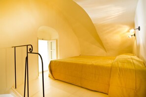 Room - Enigma Apartment (Santorini)