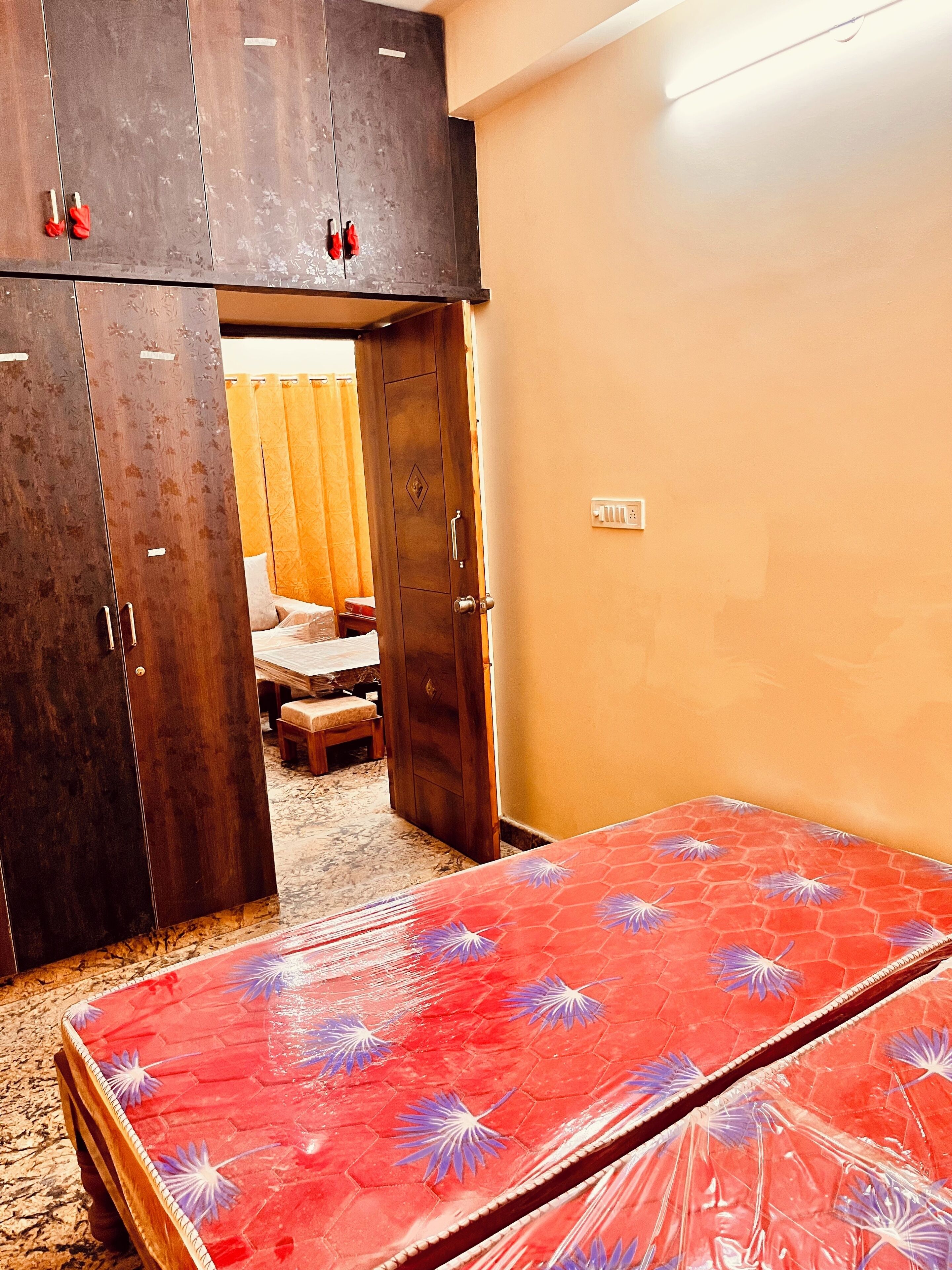 2 bedrooms, WiFi, bed sheets, wheelchair access