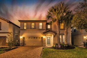 Exterior - Game Room|Movie Room|Free Pool Heat&BBQ|Sleeps 23 (Kissimmee)