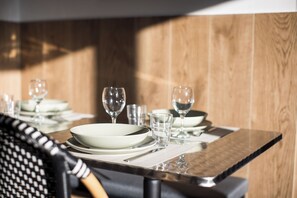 Dining - Three trips, one single stay on the gate of Paris ! You'll love it. (Bagneux)