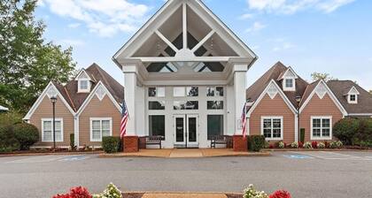 Charming 4-bedroom cottage with AC in Williamsburg