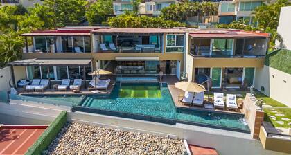 Resort-Style Villa w/ Private Padel & Infinity Pool