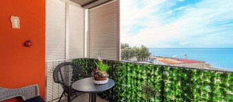 Ares 13 - sea view, only 20 m to the beach - perfect location for your vacation