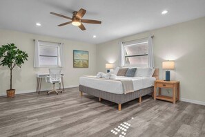 3 bedrooms, desk, iron/ironing board, travel crib