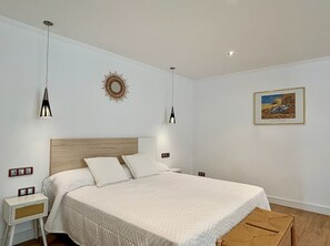 4 Schlafzimmer, Bügeleisen/Bügelbrett, WLAN, Bettwäsche