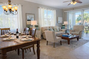 Dining - Spacious Naples Golf-View Corner Condo - 2BR + Den (Naples)