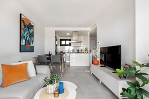 Smart TV - Mil Palmeras Sea View | Private Pool and Parking- Special rates for longer stays (Pilar de la Horadada)