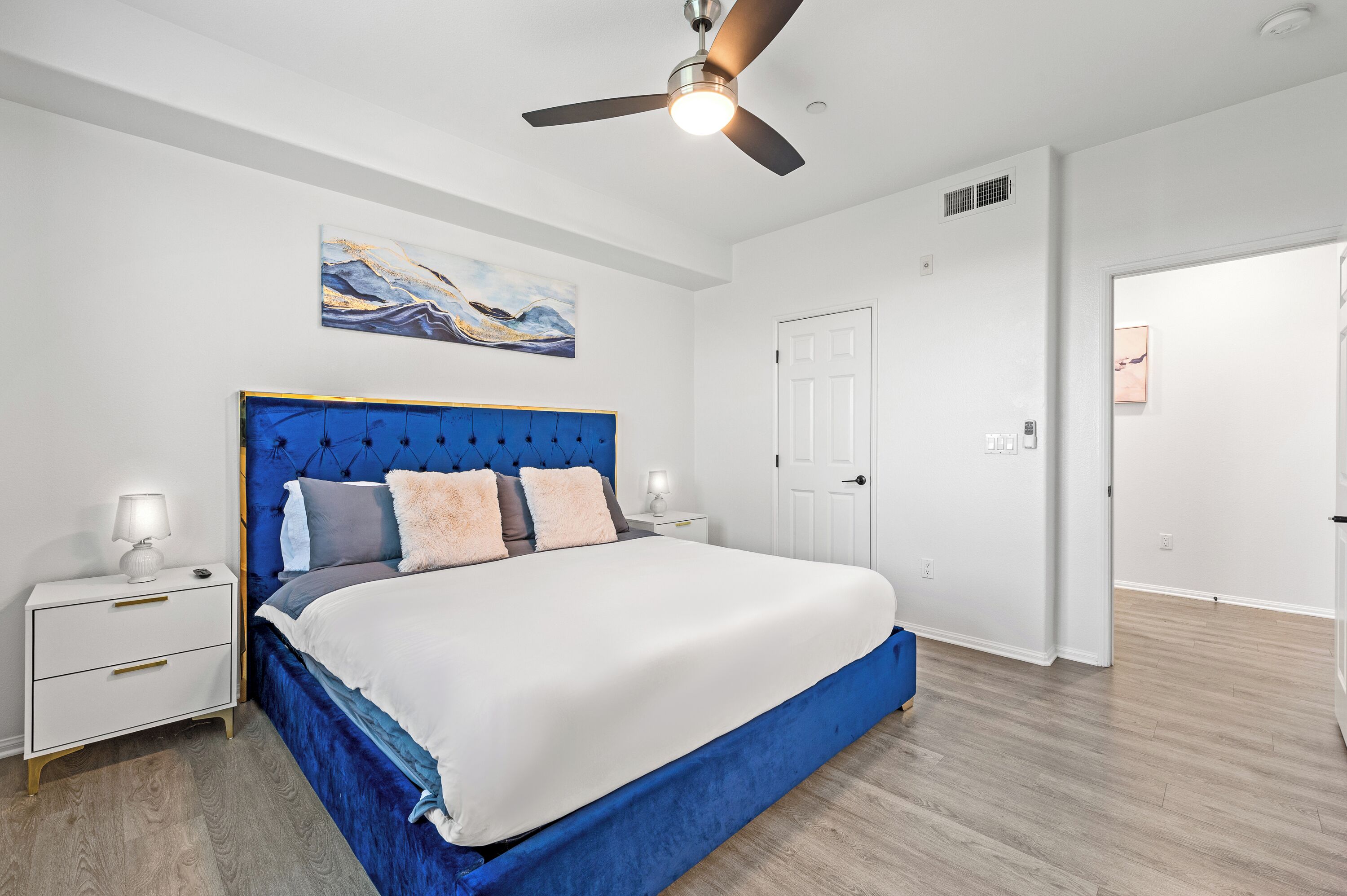 2 bedrooms, iron/ironing board, free WiFi, bed sheets