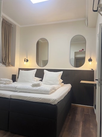Classic Double Room | Desk, iron/ironing board, free WiFi. Oxbackens Hotell & cafe