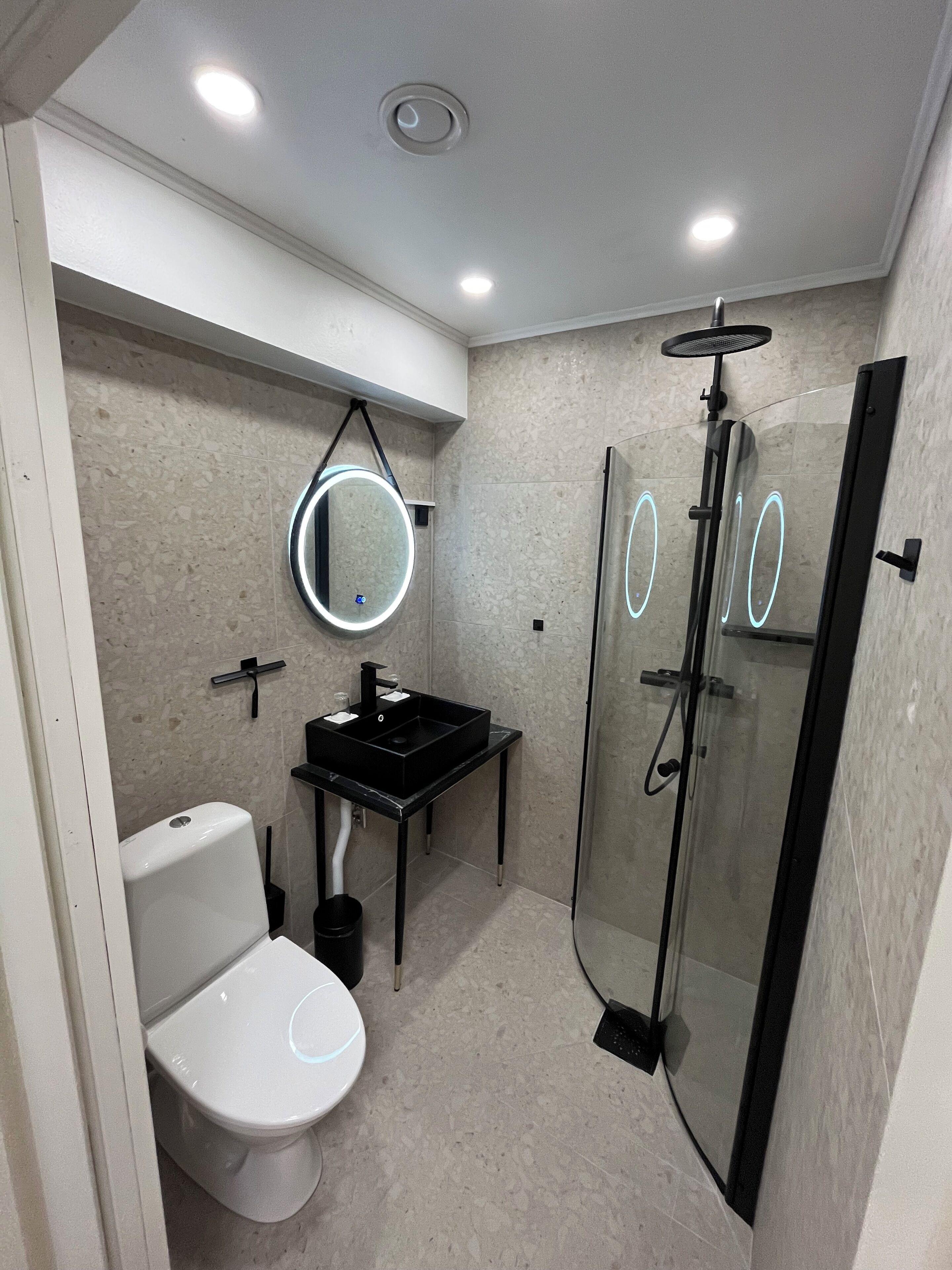 Shower, towels, soap, shampoo