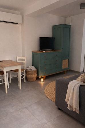 TV - Maison Thany garden apartment (Vals-les-Bains)